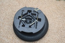 06-15 HYUNDAI SONATA COMPACT SPARE TIRE WHEEL RIM JACK KIT TOOLS T125/80D16 picture