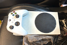 Microsoft DIGITAL Xbox Series S 512GB White Console w/ Wireless Controller picture