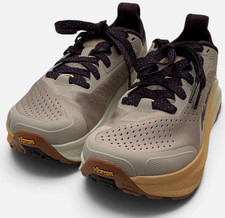 Altra Olympus 6 Women's Size 6 Taupe Trail Running Shoes NIB picture