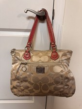 Signature coach poppy totebag  picture