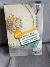 NIB Vintage 1994 Wilton NIB 25-Piece Starter Cake Decorating Set 2104-2536 picture