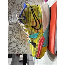 Nike Kyrie 7 1 World 1 People Kids 4Y Yellow Good Basketball Shoes picture