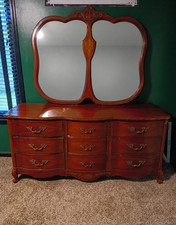 Vintage Bassett Wood Dresser 9 Drawer w/ Brass Handles & hangable Mirror- Pickup picture