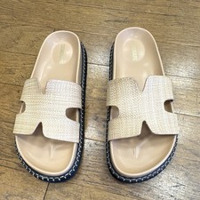 CUSHIONAIRE Women's Slide Sandal Beige Slip-On Cushioned Rubber Sole Size 9.5 picture