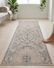 Vintage Hand-Knotted Area Rug 7'9