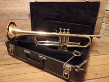 Vintage Blessing Scholastic Trumpet With Case & Extra Mouthpiece picture