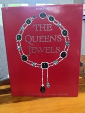 Vintage The Queen's Jewels HC Illustrated w/Dust Jacket Leslie Field 1987 picture