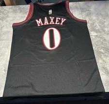 NWT Youth Nike Swingman Tyrese Maxey Sixers 76ers Jersey Medium. picture