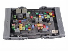 ✅ 2010 - 2014 Chevy Silverado GMC Sierra Fuse Box Relay Power Block 22798214 OEM picture