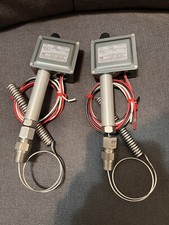 LOT OF 2 NEW UNITED ELECTRIC CONTROLS TEMPERATURE SWITCH MODEL: 6399 TYPE: E7 picture