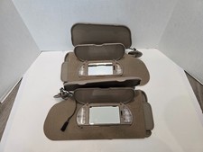 2000 - 2005 Buick Lesabre Left Right Pair of Sun Visors Tan illuminated OEM B408 picture