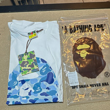 A Bathing Ape BAPE White/Blue Camo Ape Head Logo Graphic Tee Crew Neck Men’s M picture