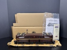 Lionel 6-38303 Pennsylvania tuscan 5-stripe GG-1 electric engine #2340 LNIB picture