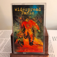 Widespread Panic Bombs & Butterflies (Capricorn) Cassette. Ex/Ex. picture