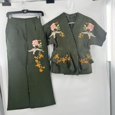 Nasty gal two piece green pant suit embroidered bird flowers satin size 4 and 2 picture