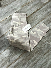 Athleta Elation Camo 7/8 Leggings Women’s Size M Pull-On Moisture Wicking picture