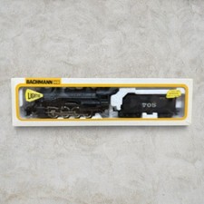 #1452 Bachmann HO Santa Fe 2-8-0 Consolidation #705 Smoke Lighted Item 0651 picture