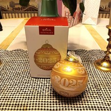 HALLMARK CHRISTMAS COMMEMORATIVE #13 SERIES 2025 GLASS BALL KEEPSAKE ORNAMENTS picture
