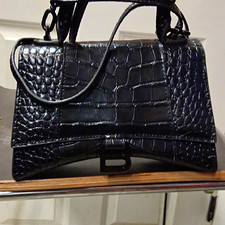 100% authentic Balenciaga handbag picture