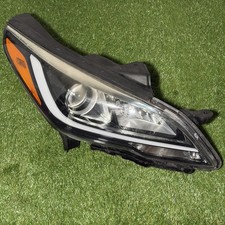 16-17 Hyundai Sonata HYBRID Right OEM Passenger Side Headlight Halogen 92102-E60 picture