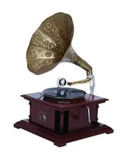 Deco 79 Wood Functional Gramophone with Record, 18