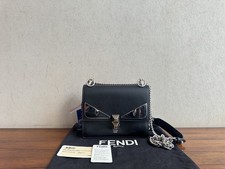 Fendi Pre-Owned Authentic Chain Bag 8M0381-2SR-F0GXN 19 Cm x 13,3 Cm x 9 Cm picture