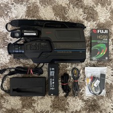 VTG Panasonic PV-330D OmniMovie VHS Camcorder Kit - Prosumer Features - Tested picture