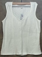 Maurices Women’s Solid White Knit V-Neck Sleeveless Tank Top Size XL picture