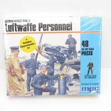 World War II German Luftwaffe Personnel Vintage MPC HO/OO 1/72 1-6012 picture