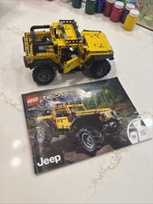 LEGO Technic 42122 Jeep Wrangler 665 piece Set Complete W Manual - No Box picture