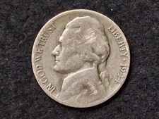 1944 S Jefferson War Nickel picture