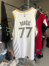 Nike Luka Dončić Dallas Mavericks #77 White Gold Jersey NBA Men’s M CN1593-100 picture