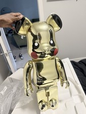 Medicom Toy BE@RBRICK Pokémon Pikachu Gold Chrome 1000% Boxed Figurine picture