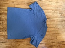 Lululemon Men’s Large Blue Short Sleeve Crew Neck Shirt picture