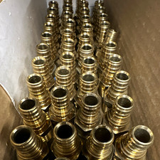 Everloc Brass Adapter 1/2 in x 1/2 in Male NPT-to-NPT (MPN 3770) picture
