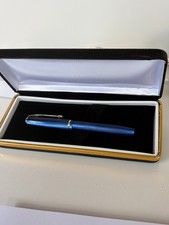 Vintage Conway Stewart 570 Dinkie Iridescent Blue. 14k Nib, As Is, Broken Barrel picture