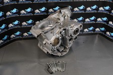 2012 KAWASAKI KX 250F KX250F OEM CRANKCASES RIGHT LEFT CASE CRANKCASE SET NICE picture