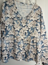 Women’s Fairy Chic Blue/White Floral V-Neck Button-Front Long Sleeve Blouse XL picture
