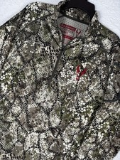 Badlands Calor 1/4 Zip Pullover Long Sleeve Shirt Men's Large Digi Camo Hunting picture