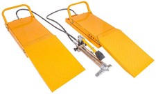 JEGS Hydraulic Car Lift Ramps 3000 lb. Capacity picture