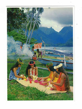 Vintage Postcard - Making flower garlands, Tautira beach, Tahiti. No. CS1058 picture