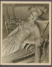ADELE JERGENS Stunning Blonde Bombshell 1945 Glamour Photo WWII Sex Symbol J3134 picture