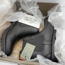 Ariat Wexford Waterproof Women's Size 8 Black Leather Chelsea Boots NIB picture
