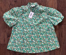 NWT AVARA Green Floral Short Puff Sleeve  Blouse Top Size Medium MSRP $78. picture