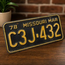 1978 Missouri License Plate C3J-432 Black Yellow Vintage Auto Tag Rustic picture