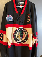 Reebok Chicago Blackhawks Jonathan Toews #19 NHL Winter Classic Jersey Men 52 picture
