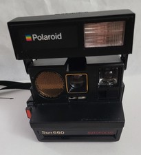 Polaroid Sun 660 Autofocus Instant Film Camera, Black picture