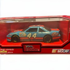 1993 Racing Champions #44 Rick Wilson STP sponsored 1/24 car die cast picture
