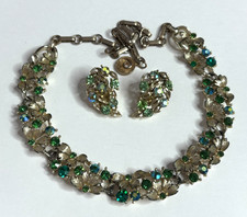 Vintage Lisner Green Rhinestone Choker Necklace Clip On Earrings Demi Parure 16