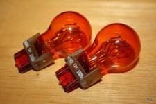 2 x NEW OEM Wagner 12V 5702KA 5702 KA Automotive Turn Signal Light Bulb Amber  picture